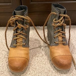 Sorel Joan of Arc wedge boots
